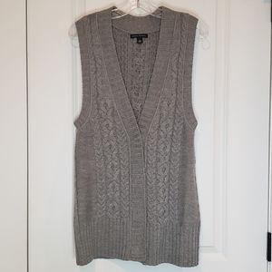 Banana Republic 100% Merino Wool Gray Cable Knit Sweater Vest